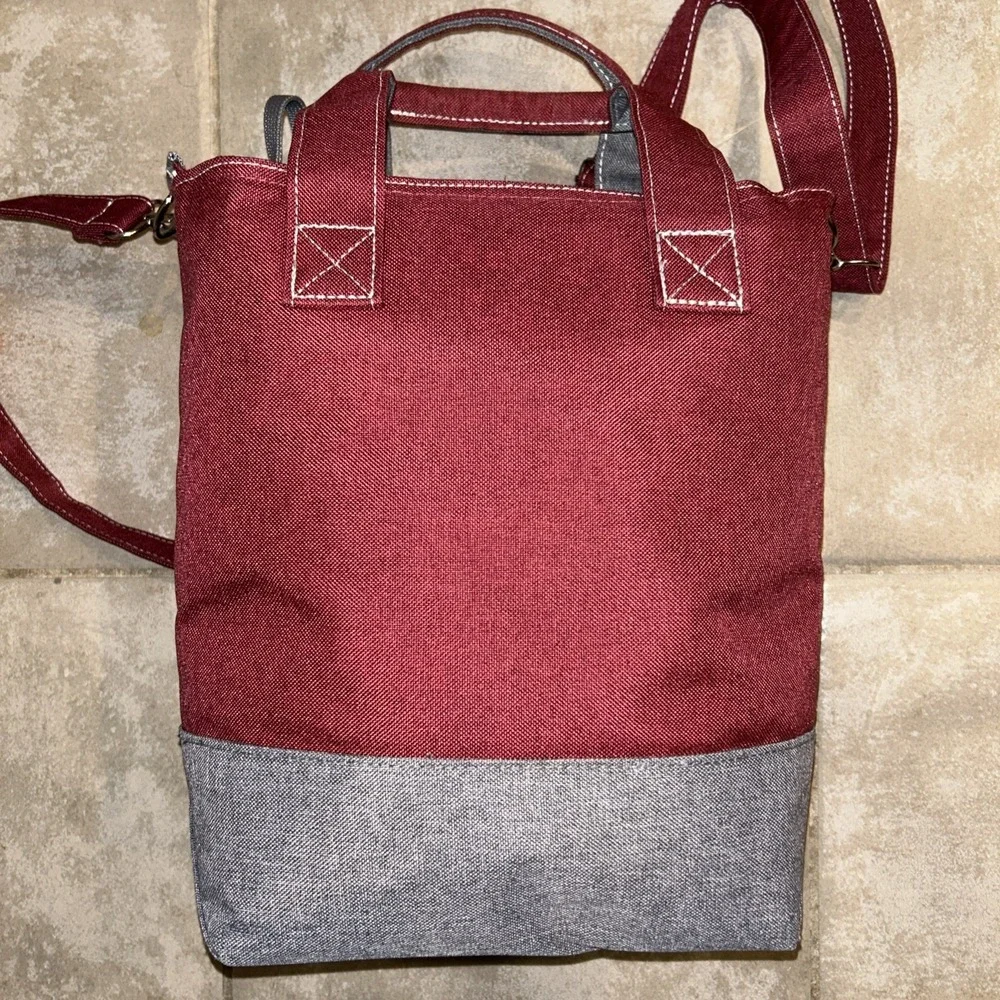 Lock & Lock Insulated Lunch Bag Red & Gray Double Zippered with Shoulder Strap